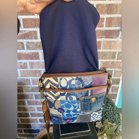 COACH Patchwork Crossbody Bag
LIMITED EDITION 10818 - Picture 4 of 11